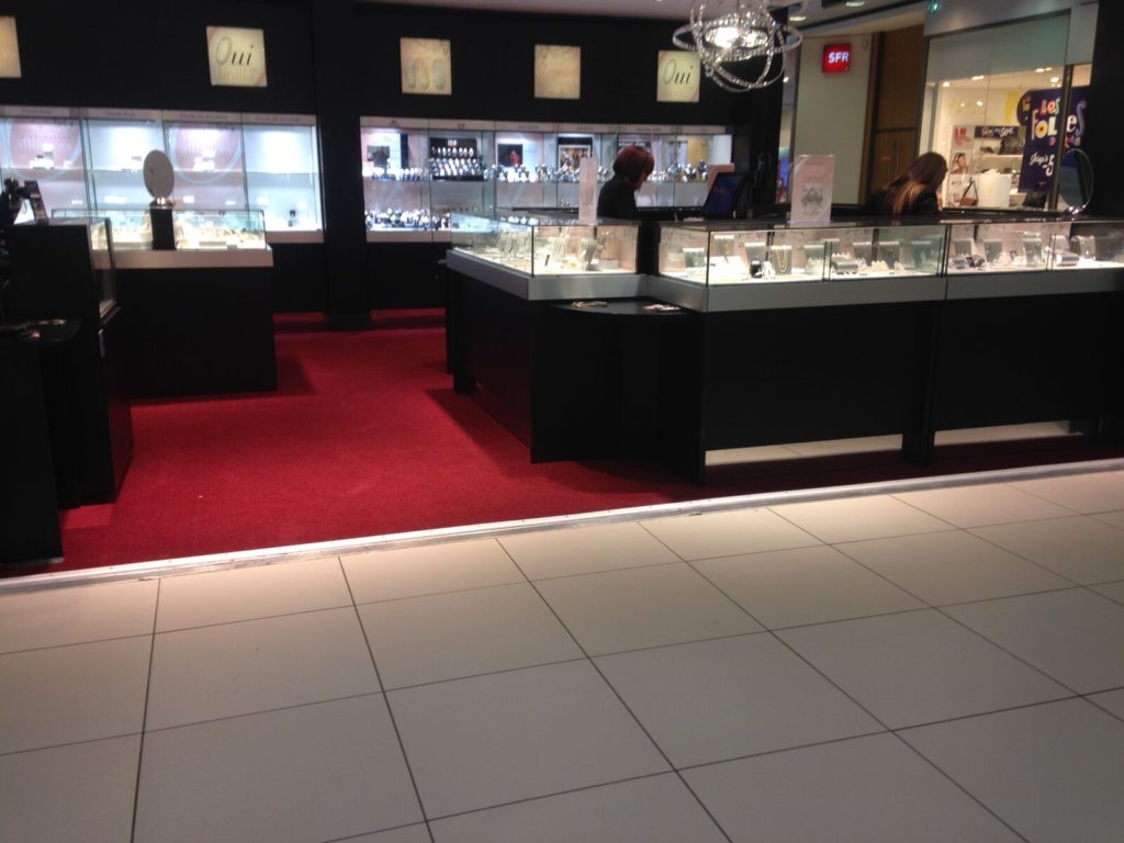 Rénovation bijouterie Oui Briller